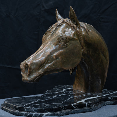 "Bershka" bronze sculpture by Ignacio Videla | Horse polo art gallery | Arabian horse